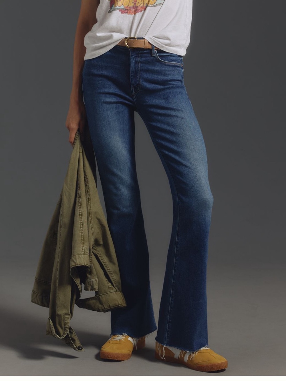 MOTHER The Weekender Mid-Rise Flare Jeans size 32 NWT